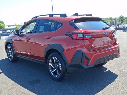 Used 2026 Subaru Crosstrek 2.5i Premium AWD/4WD image 4