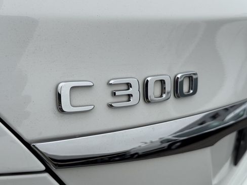 Used 2018 Mercedes-Benz C 300 Sedan w/ Premium Package image 15