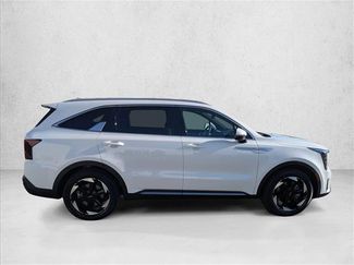 Used 2025 Kia Sorento SX Prestige AWD/4WD video 3