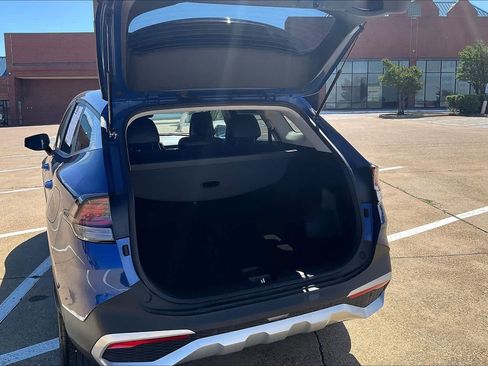 Certified 2025 Kia Sportage EX image 18