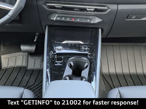 New 2026 Audi Q3 quattro 2.0T AWD/4WD image 22