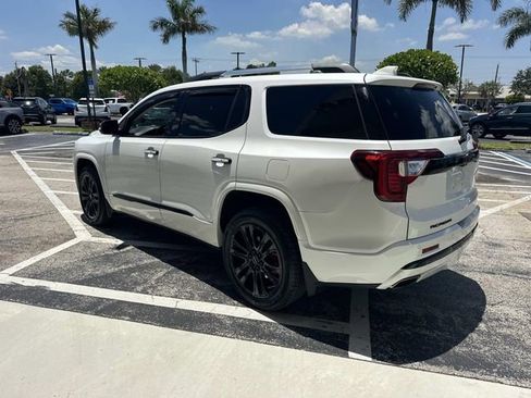 Used 2023 GMC Acadia Denali w/ Denali Ultimate Package FWD image 9