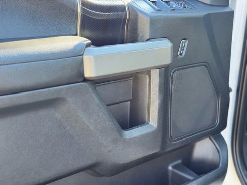 Used 2018 Ford F150 Raptor image 12