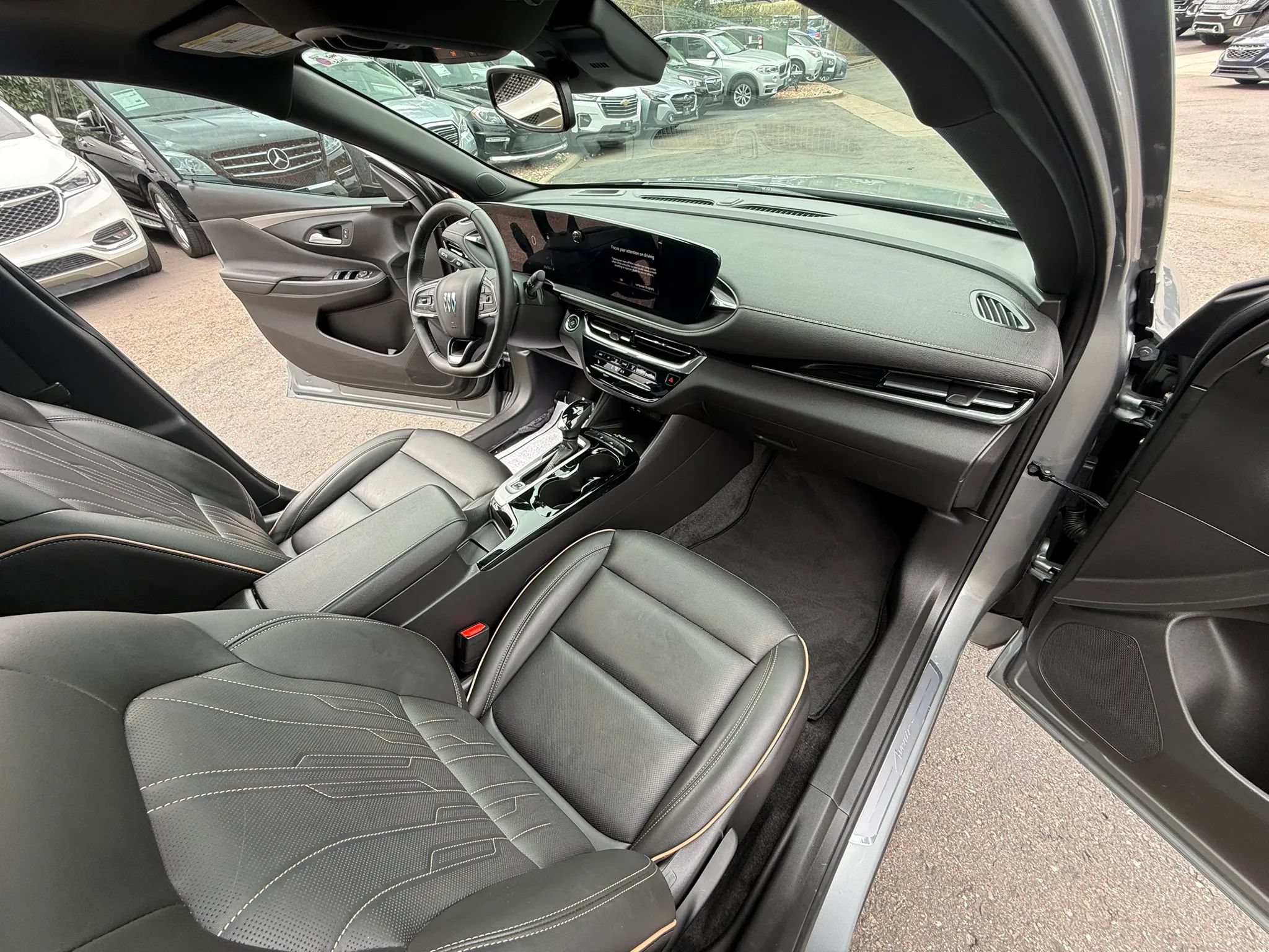 Used 2024 Buick Envista Avenir FWD image 19