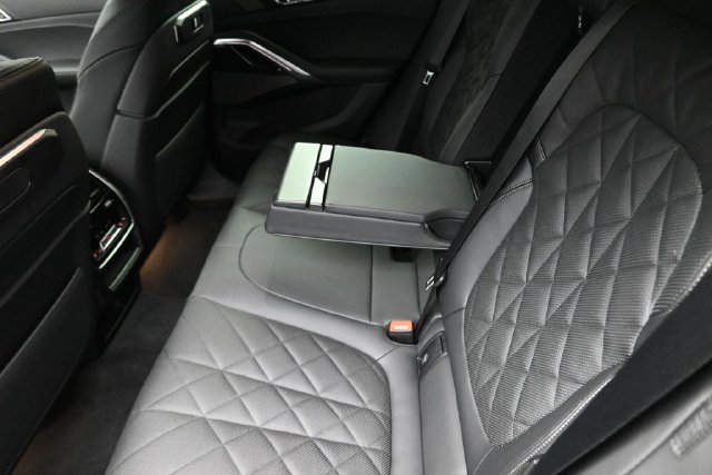 New 2027 BMW X6 xDrive40i AWD/4WD image 22