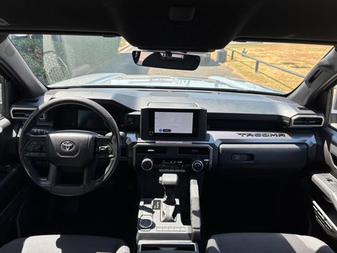 Used 2026 Toyota Tacoma SR5 RWD image 31