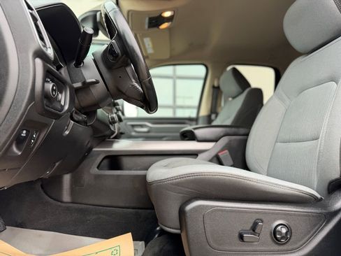 Used 2020 RAM 1500 Big Horn image 9