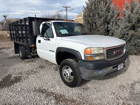 Used 2001 GMC Sierra 3500 SL image 1