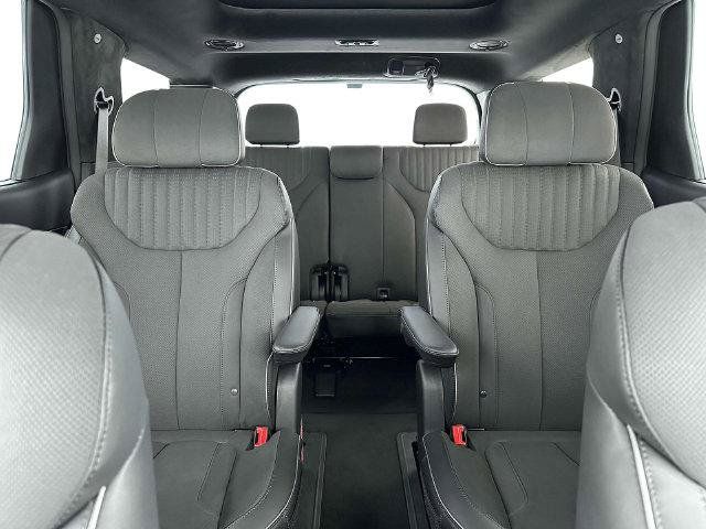 Used 2025 Hyundai Palisade Calligraphy AWD/4WD image 16