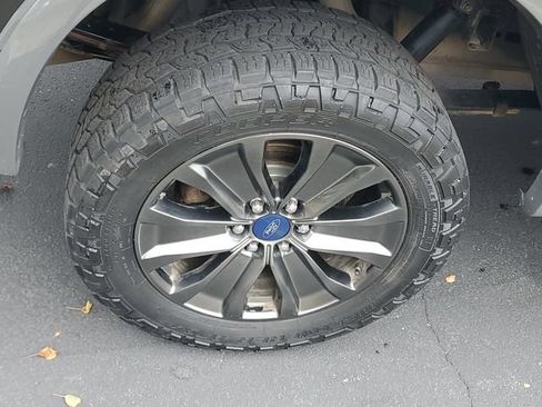 Used 2018 Ford F150 XLT w/ Equipment Group 302A Luxury AWD/4WD image 5