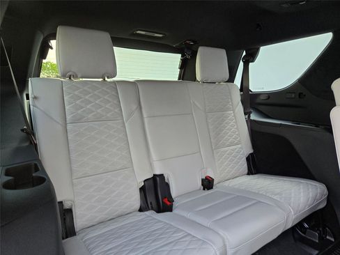 New 2026 Cadillac Escalade Platinum Sport w/ LPO, ONYX Package AWD/4WD image 34