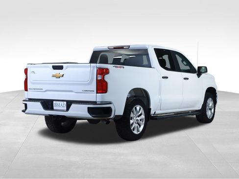 Used 2021 Chevrolet Silverado 1500 Custom image 11