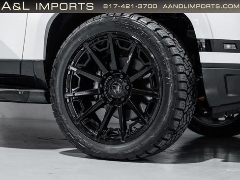 Used 2024 Lexus GX 550 w/ Cold Area Package image 32