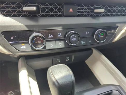 Used 2023 Honda Accord EX image 11