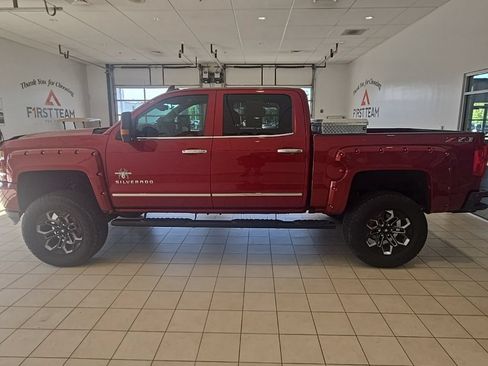 Used 2018 Chevrolet Silverado 1500 LTZ Z71 w/ LTZ Plus Package AWD/4WD image 8