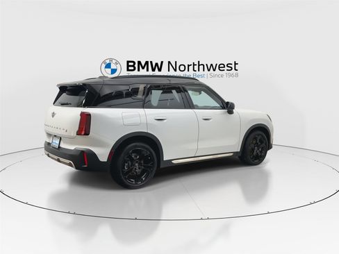 Used 2025 MINI Cooper Countryman S w/ Comfort Package Max AWD/4WD image 3