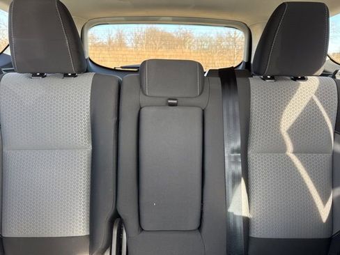 Used 2019 Ford Escape SE image 7