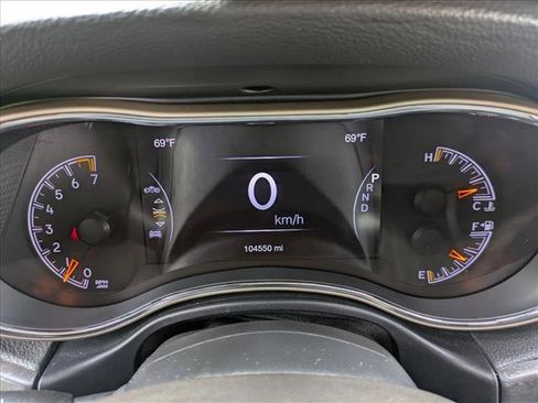 Used 2017 Jeep Grand Cherokee Limited w/ Luxury Group II image 11