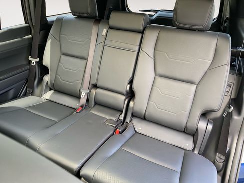 Used 2026 Lexus GX 550 w/ Accessory Package (2T) AWD/4WD image 15