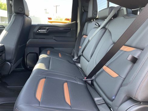 New 2025 GMC Sierra 1500 AT4 w/ AT4 Premium Package image 24