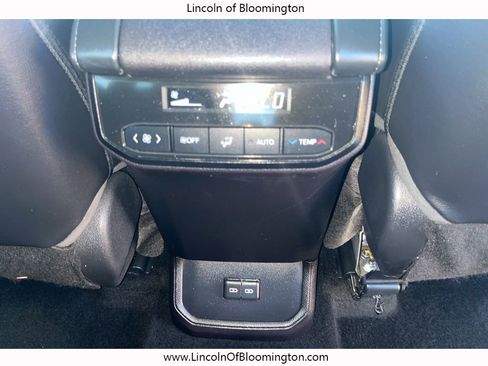 Used 2022 Toyota Highlander XLE image 18