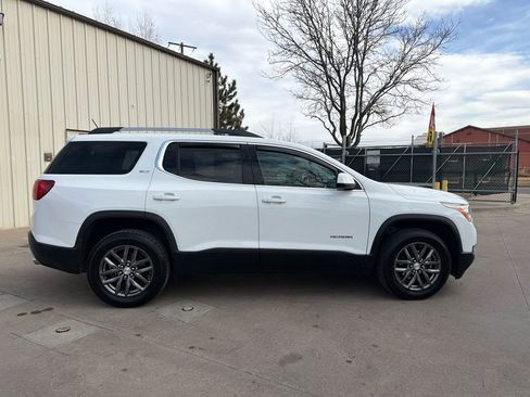 Used 2017 GMC Acadia SLT image 4