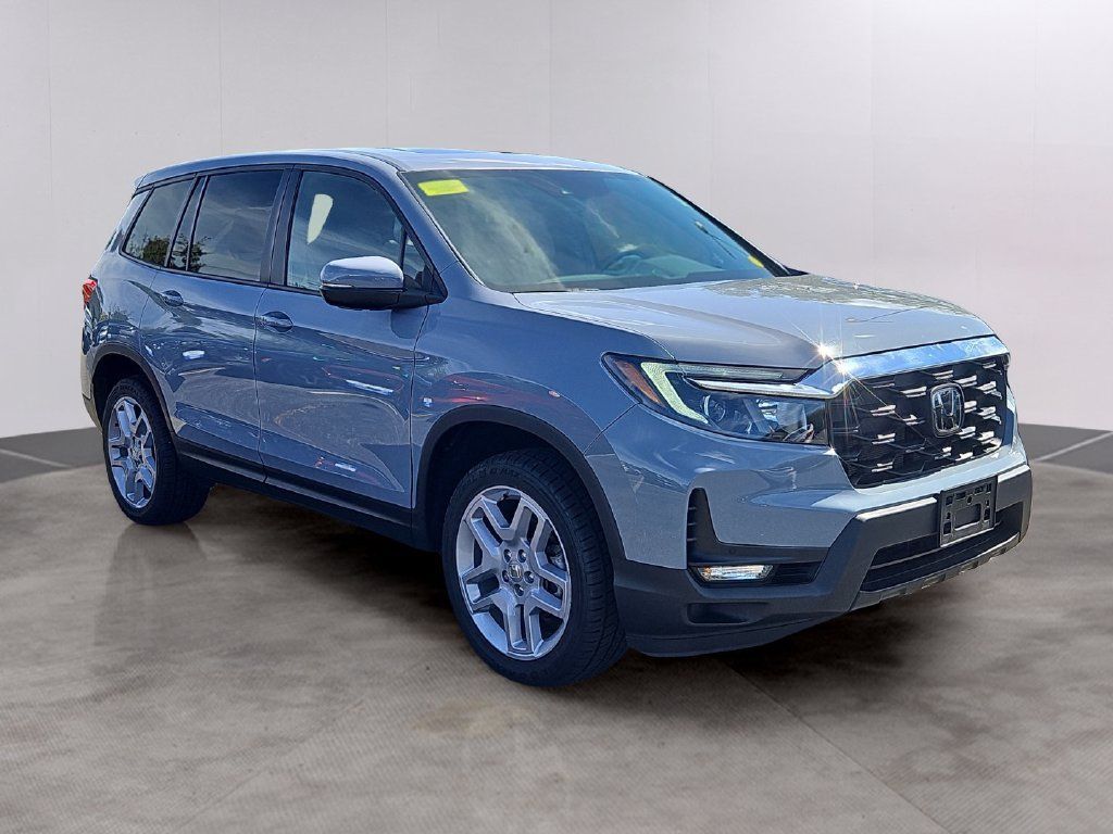 Used 2024 Honda Passport EX-L image 3