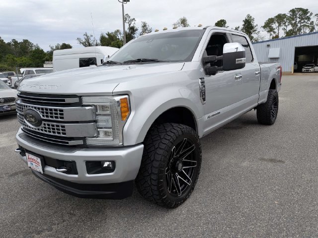 Used 2017 Ford F250 Platinum w/ Platinum Ultimate Package AWD/4WD image 10
