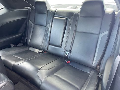 Used 2015 Dodge Challenger SXT Plus w/ Driver Convenience Group RWD image 16