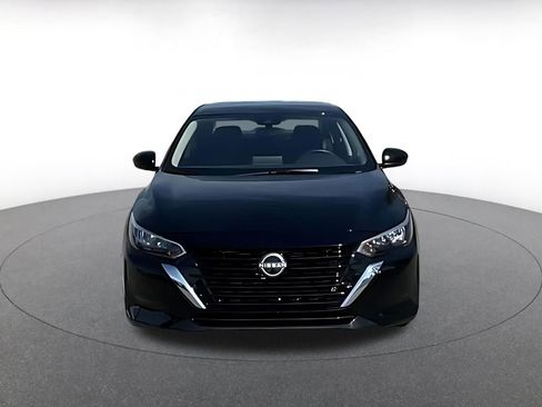Used 2025 Nissan Sentra SV image 2