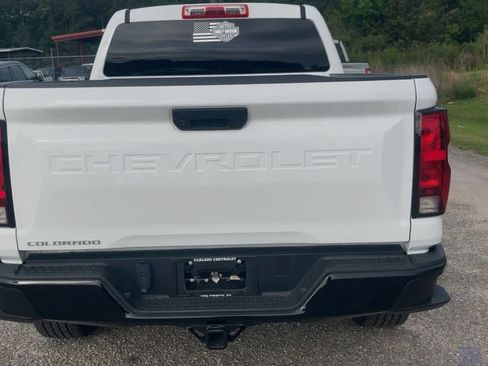 Used 2024 Chevrolet Colorado Trail Boss w/ Advanced Trailering Package AWD/4WD image 6