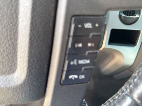 Used 2013 Ford F150 XLT w/ XLT Chrome Pkg image 26