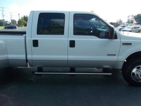 Used 2006 Ford F350 Lariat AWD/4WD image 12
