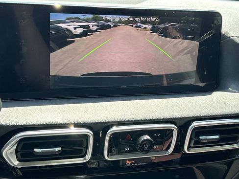 New 2026 Nissan Sentra SR w/ Floor Mat Package FWD image 28