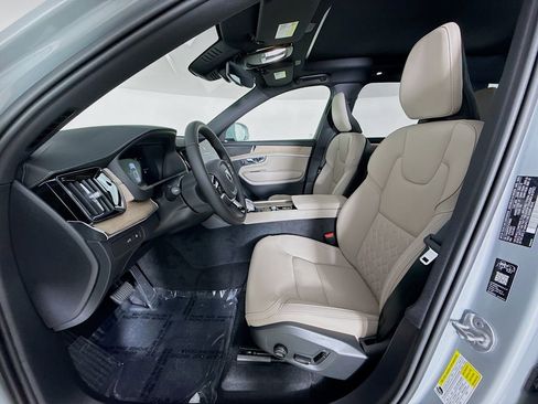 New 2026 Volvo XC90 T8 Plus w/ Protection Package Premier image 22