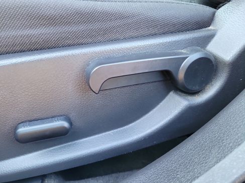 Used 2010 Ford Fusion SE image 22