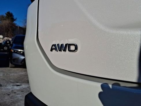 Used 2024 Honda Pilot Touring image 25