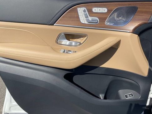 New 2026 Mercedes-Benz GLE 580 4MATIC image 11