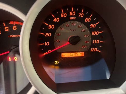 Used 2011 Toyota Tacoma 2WD Access Cab w/ SR5 Pkg #2 image 11