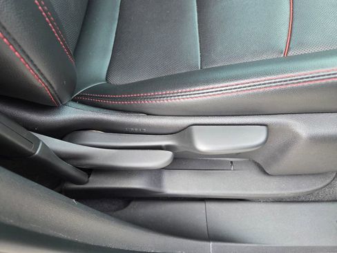 Used 2023 Chevrolet Equinox RS w/ RS Leather Package image 15