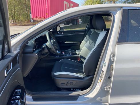 Used 2025 Kia K5 GT-Line image 9