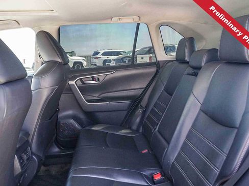 Used 2020 Toyota RAV4 XLE Premium FWD image 11