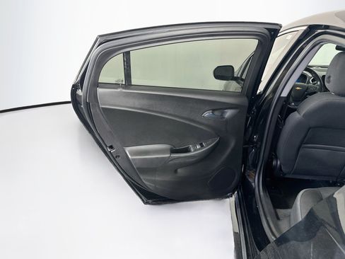 Used 2017 Chevrolet Volt LT FWD image 26