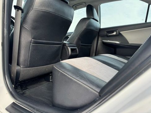 Used 2012 Toyota Camry SE w/ Leather Pkg image 26