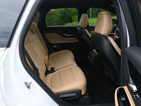 Used 2022 Lincoln Corsair Reserve AWD/4WD image 21
