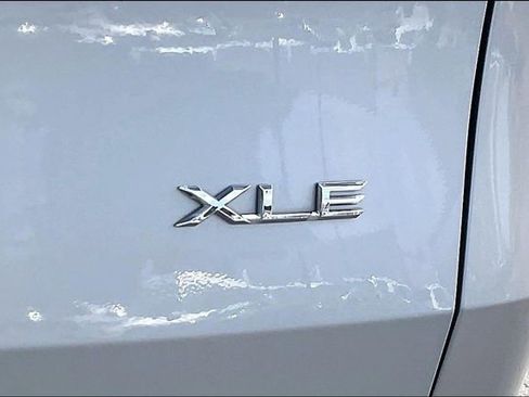 Used 2025 Toyota Grand Highlander AWD image 8