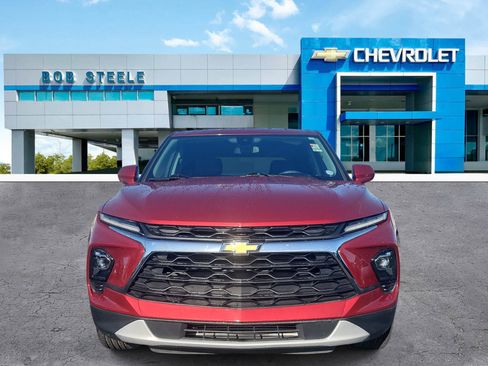 Used 2023 Chevrolet Blazer LT image 2