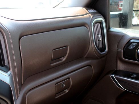 Used 2022 Chevrolet Silverado 3500 LTZ w/ LTZ Plus Package image 19