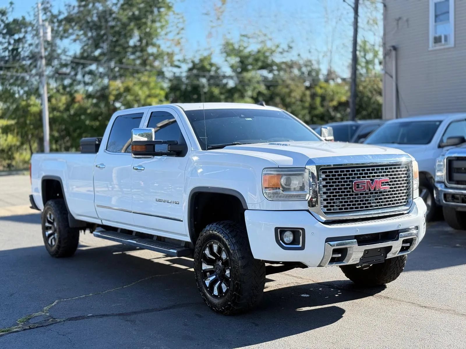 Used 2015 GMC Sierra 3500 Denali w/ Duramax Plus Package AWD/4WD image 6