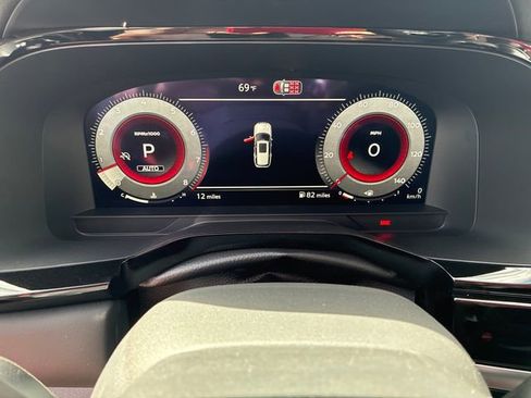 New 2026 Nissan Pathfinder Platinum image 18